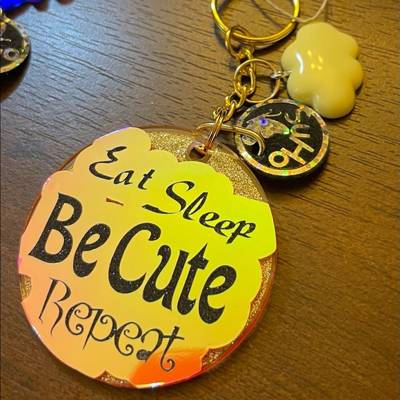 Keychain - Picture 5 of 7